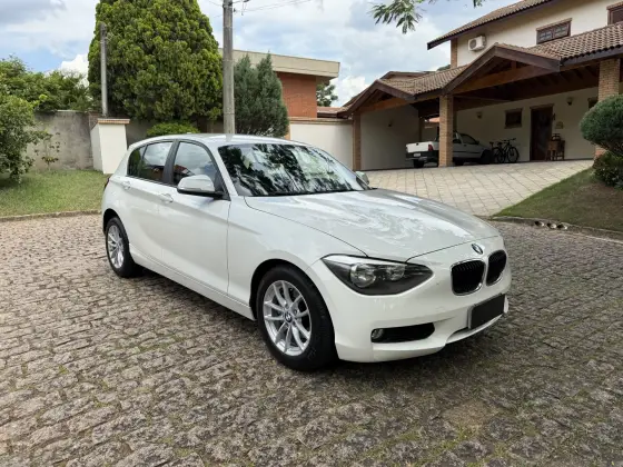 BMW 118i 1.6 GP 16V TURBO GASOLINA 4P AUTOMÁTICO BMW 118i 1.6 GP 16V TURBO GASOLINA 4P AUTOMÁTICO