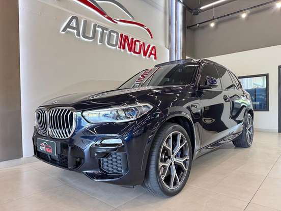 BMW-X5-2021