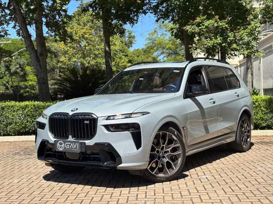 BMW-X7-4.4 V8 GASOLINA M60i STEPTRONIC BMW-X7-2024