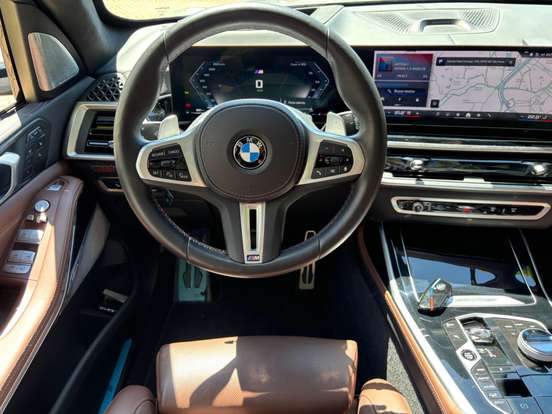 BMW-X7-4.4 V8 GASOLINA M60i STEPTRONIC BMW-X7-2024