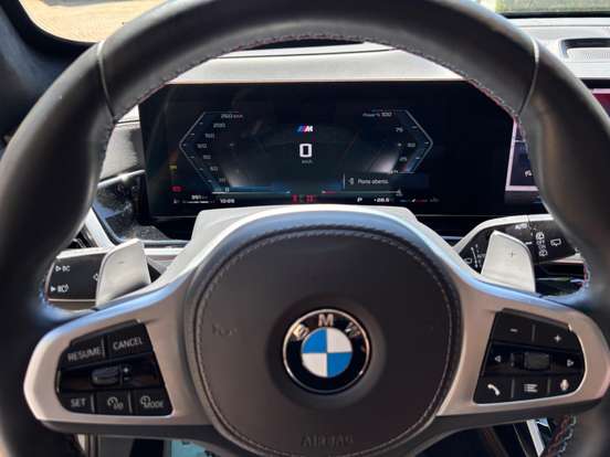 BMW-X7-2024