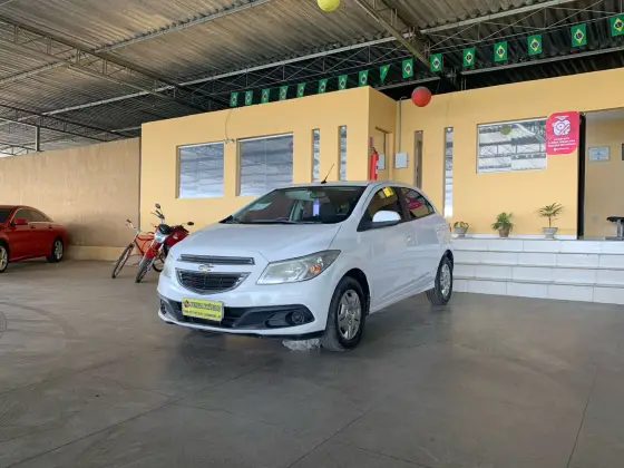 CHEVROLET ONIX 1.4 MPFI LT 8V FLEX 4P MANUAL
