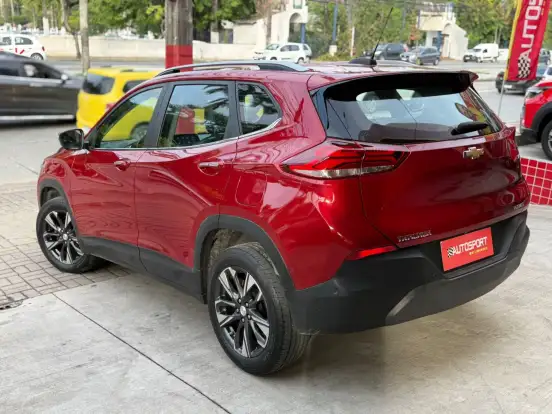 CHEVROLET-TRACKER-2023