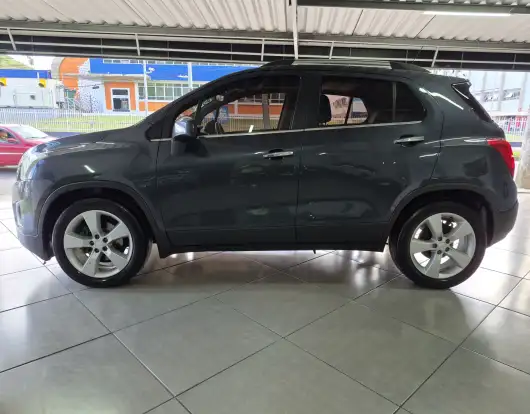 CHEVROLET-TRACKER-2013