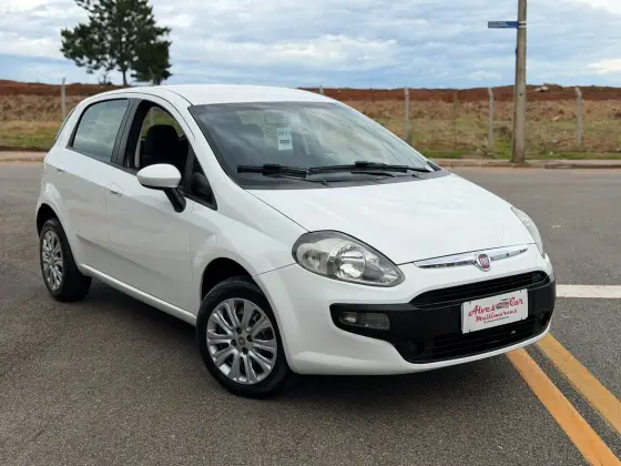 FIAT PUNTO 1.4 ATTRACTIVE 8V FLEX 4P MANUAL