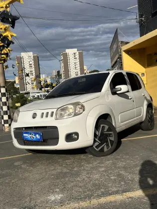 FIAT UNO 1.0 EVO VIVACE 8V FLEX 4P MANUAL