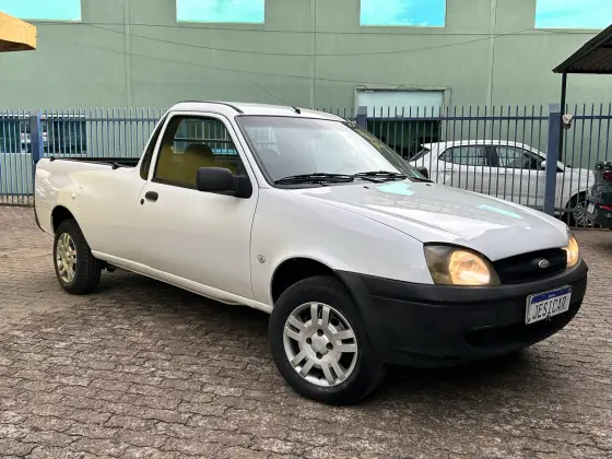 FORD COURIER 1.6 MPI L 8V FLEX 2P MANUAL FORD COURIER 1.6 MPI L 8V FLEX 2P MANUAL