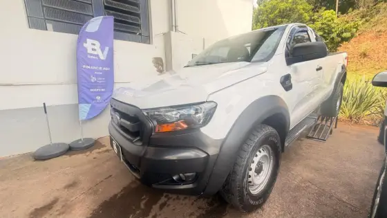 FORD RANGER 2.2 XL CHASSIS 4X4 CS 16V DIESEL 2P MANUAL FORD RANGER 2.2 XL CHASSIS 4X4 CS 16V DIESEL 2P MANUAL