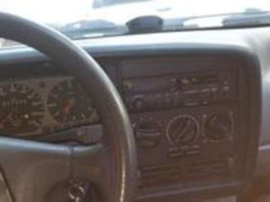 FORD-VERSAILLES-2.0 GL 8V GASOLINA 4P MANUAL FORD-VERSAILLES-1996