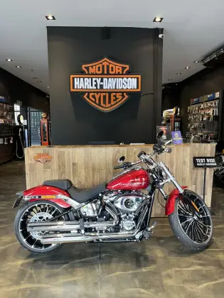 HARLEY-DAVIDSON SOFTAIL BREAKOUT 