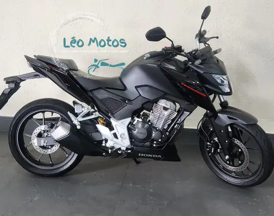 HONDA CB 300F TWISTER CBS HONDA CB 300F TWISTER CBS