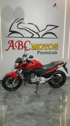 HONDA CB 300R 