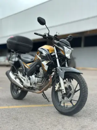 HONDA CB TWISTER 
