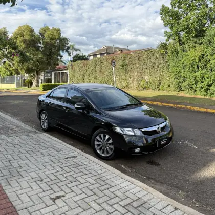 HONDA CIVIC 1.8 LXL 16V FLEX 4P AUTOMÁTICO HONDA CIVIC 1.8 LXL 16V FLEX 4P AUTOMÁTICO
