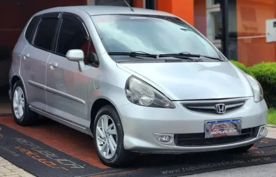 HONDA FIT 1.4 LX 8V FLEX 4P MANUAL HONDA FIT 1.4 LX 8V FLEX 4P MANUAL