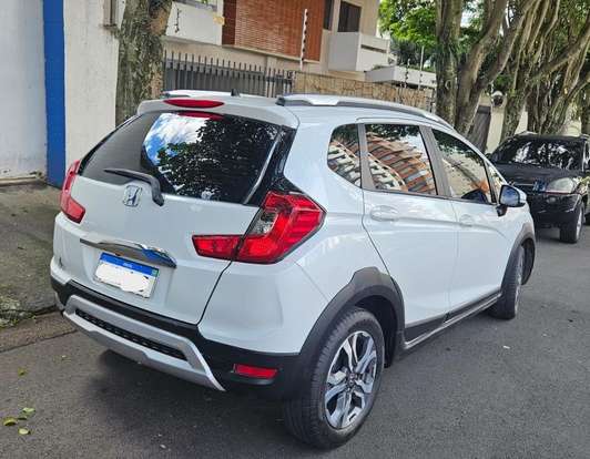 HONDA-WR-V-2017