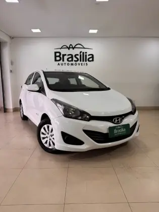 HYUNDAI HB20 1.0 COMFORT PLUS 12V FLEX 4P MANUAL