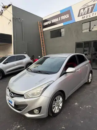 HYUNDAI HB20 1.6 PREMIUM 16V FLEX 4P AUTOMÁTICO HYUNDAI HB20 1.6 PREMIUM 16V FLEX 4P AUTOMÁTICO