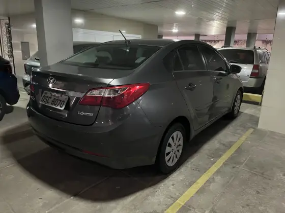 HYUNDAI HB20S 1.6 COMFORT PLUS 16V FLEX 4P MANUAL
