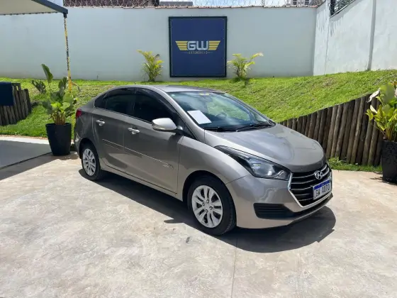 HYUNDAI HB20S 1.6 COMFORT PLUS 16V FLEX 4P MANUAL