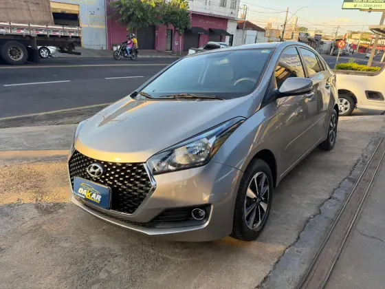 HYUNDAI HB20S 1.6 COMFORT STYLE 16V FLEX 4P AUTOMÁTICO
