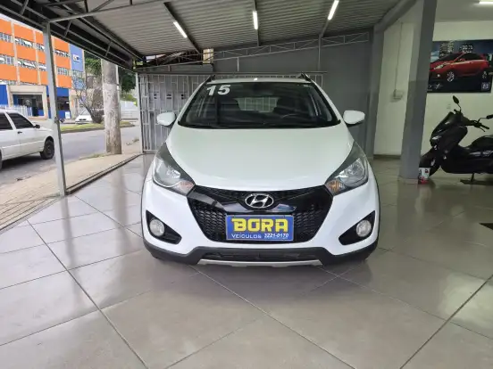 HYUNDAI-HB20X-1.6 16V STYLE FLEX 4P MANUAL HYUNDAI-HB20X-2014