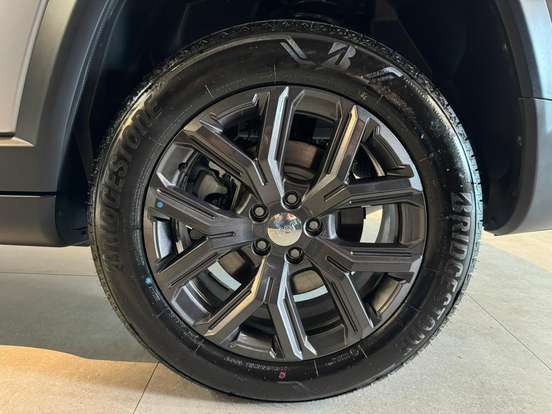 JEEP-COMMANDER-2025