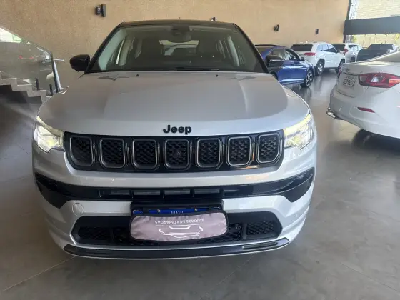 JEEP COMPASS 1.3 T270 TURBO HÍBRIDO S 4XE AT6