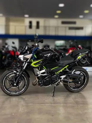 KAWASAKI Z400 