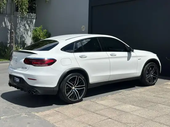 MERCEDES-BENZ-GLC 43 AMG-2022