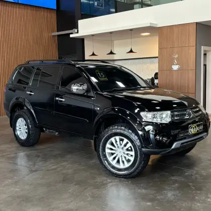MITSUBISHI PAJERO DAKAR 3.2 HPE 4X4 7 LUGARES 16V TURBO INTERCOOLER DIESEL 4P AUTOMÁTICO