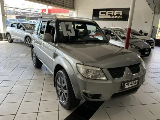 MITSUBISHI PAJERO TR4 2.0 4X2 16V 140CV FLEX 4P AUTOMÁTICO