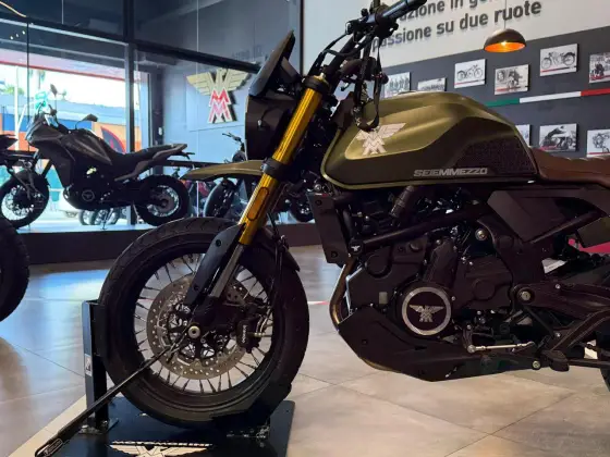 MOTO MORINI SEIEMMEZZO SCRAMBLE 