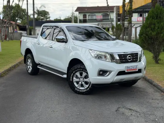 NISSAN FRONTIER 2.3 16V TURBO DIESEL XE CD 4X4 AUTOMÁTICO
