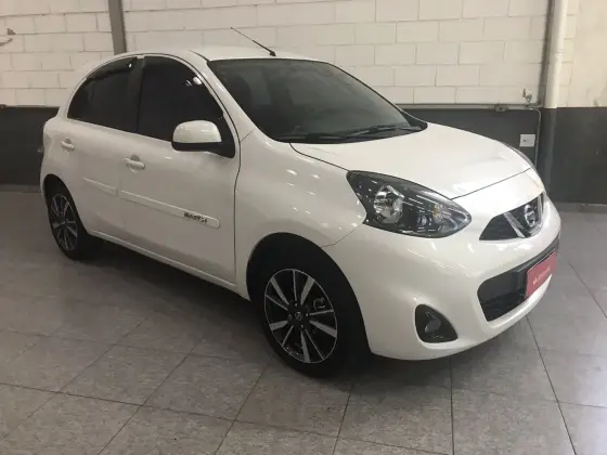 NISSAN MARCH 1.6 SL 16V FLEXSTART 4P XTRONIC