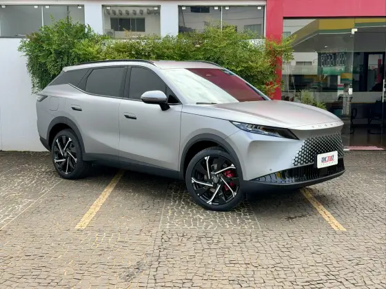 OMODA 7 1.5 TGDI PHEV PRESTIGE DHT OMODA 7 1.5 TGDI PHEV PRESTIGE DHT