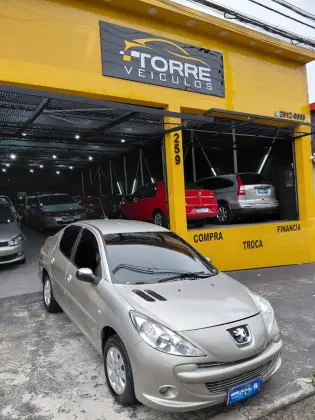 PEUGEOT 207 1.4 XR PASSION 8V FLEX 4P MANUAL