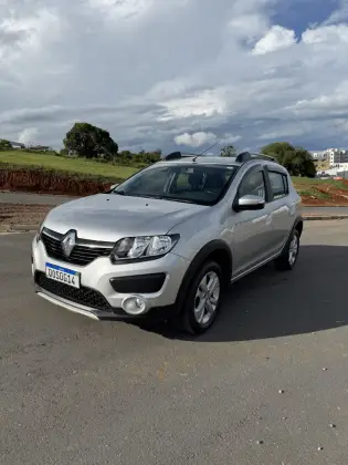 RENAULT SANDERO 1.6 16V SCE FLEX STEPWAY DYNAMIQUE MANUAL RENAULT SANDERO 1.6 16V SCE FLEX STEPWAY DYNAMIQUE MANUAL