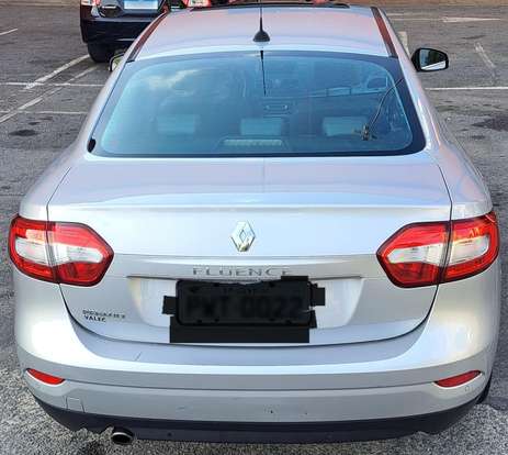 RENAULT-FLUENCE-2015