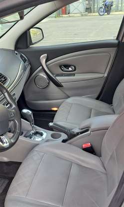 RENAULT-FLUENCE-2015