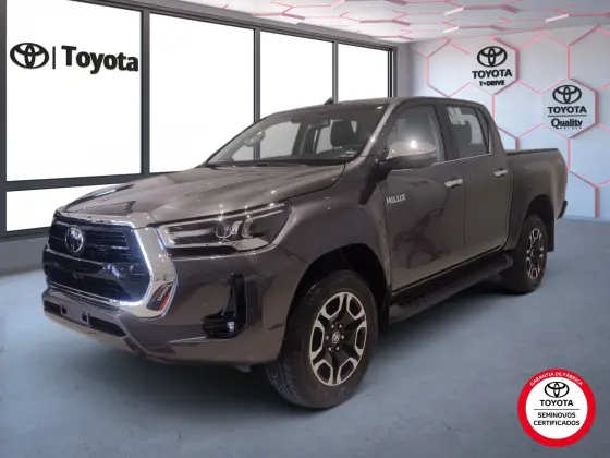 TOYOTA HILUX 2.8 D-4D TURBO DIESEL CD SRX 4X4 AUTOMÁTICO