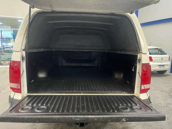VOLKSWAGEN-AMAROK-2020