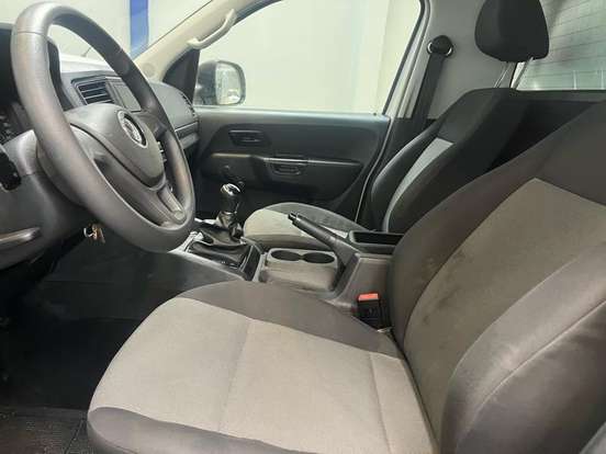 VOLKSWAGEN-AMAROK-2020