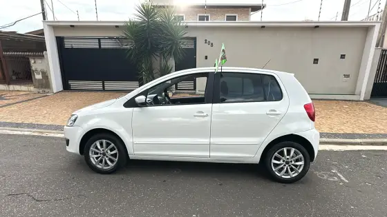 VOLKSWAGEN FOX 1.0 MI 8V FLEX 4P MANUAL VOLKSWAGEN FOX 1.0 MI 8V FLEX 4P MANUAL