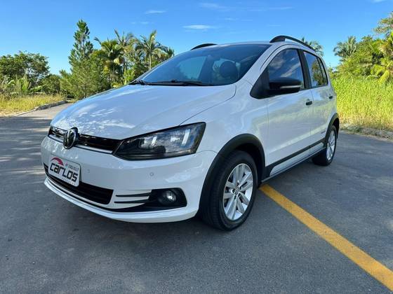 Volkswagen Fox do ano 2016 1.0 mpi track 12v flex 4p manual