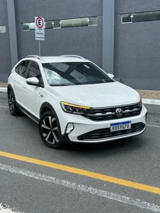 VOLKSWAGEN NIVUS 1.0 200 TSI TOTAL FLEX HIGHLINE AUTOMÁTICO