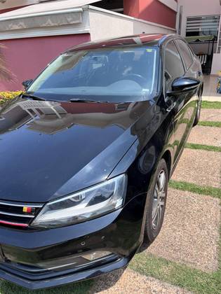 VOLKSWAGEN JETTA 2.0 COMFORTLINE FLEX 4P TIPTRONIC