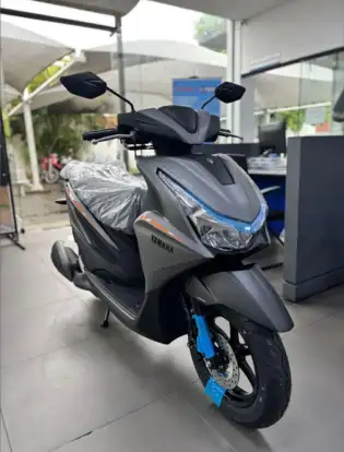 YAMAHA-FLUO 125 HYBRID CONNECTED ABS-2026