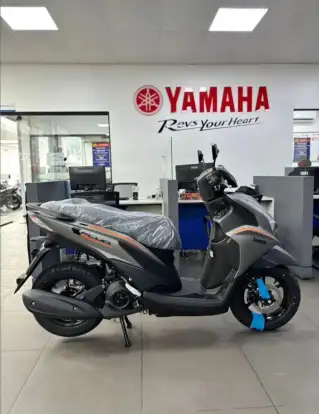 YAMAHA-FLUO 125 HYBRID CONNECTED ABS-2026