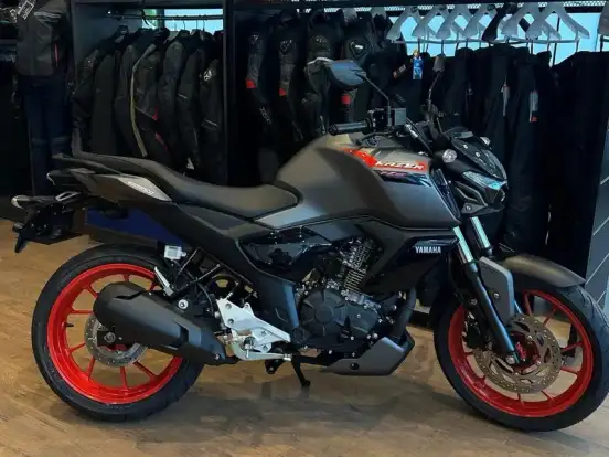 YAMAHA-FZ15 FAZER CONNECTED ABS YAMAHA-FZ15 FAZER CONNECTED ABS-2025